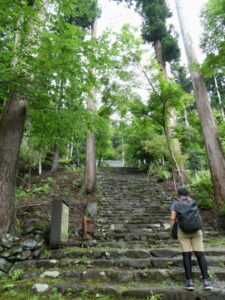 金堂道（高山寺）