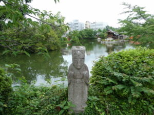 法成就池（神泉苑）