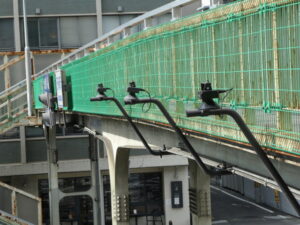 尚徳横断歩道橋（五条通）にて