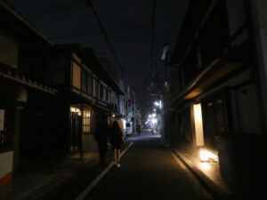下京区辰巳町