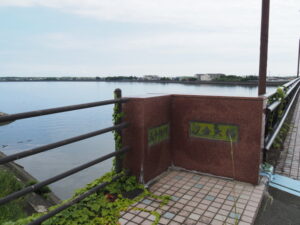 五十鈴川に架かる汐合大橋