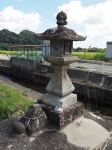 太一の常夜灯（石橋のおかげ燈籠）