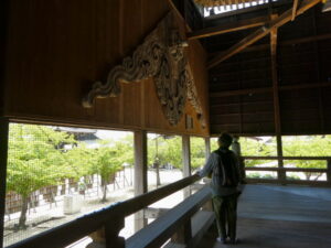 如来堂にて(専修寺)