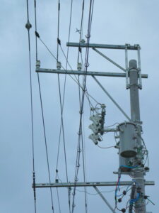 付け替えられた「どうした？この電柱」