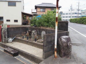 山神ほか（松阪市嬉野新屋庄町）