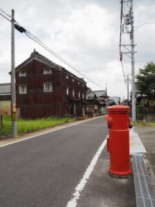 伊勢街道（松阪市市場庄町）