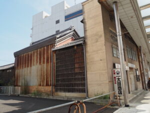 津市東丸之内にて