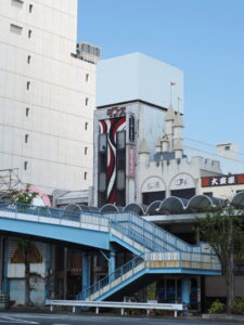 津市丸之内歩道橋（国道23号）