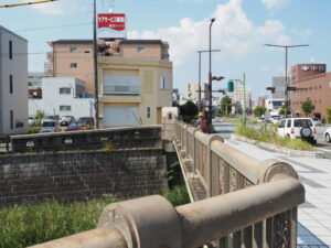安濃川に架かる塔世橋