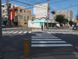スクランブル交差点（津駅西交差点）
