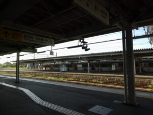 JR亀山駅