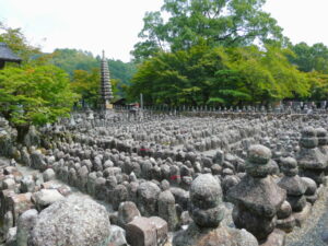 西院の河原（あだし野念仏寺）