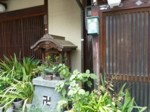 京都市左京区吉田近衛町にて