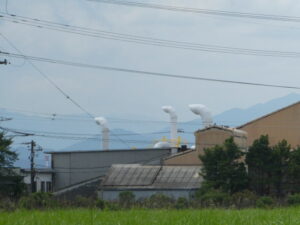 堤防道路からの遠望（伊勢市東大淀町）
