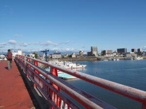 新紅屋橋から望む白子漁港