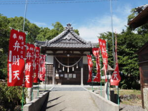 弁財天（小川神社）