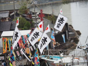 御幣鯛を運んできた太一御用船（神社港）