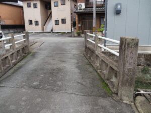 清川に架かる天神橋