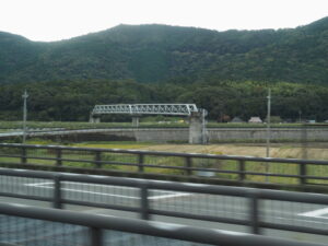 伊勢二見鳥羽ライン望む神宮神田方向(CANばすにて)