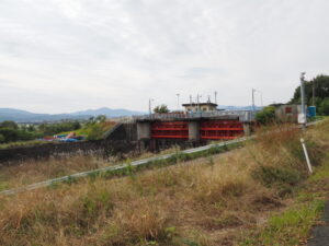 汁谷川は宮川へと合流する手前の汁谷水門