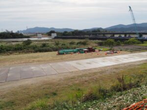 宮川橋架替工事現場付近（宮川左岸）