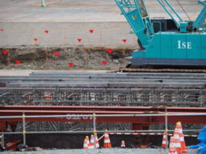 P8橋脚の工事現場（宮川橋架替工事）