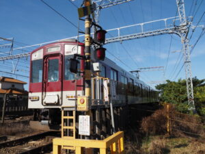 近鉄 斎宮第20号踏切道にて