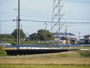 大堀川に架かる橋(明和町明星)