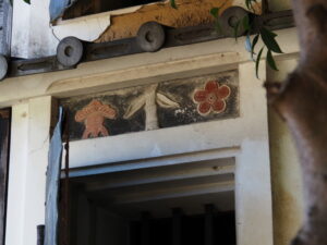 上宮古神社の参道にて（玉城町宮古）