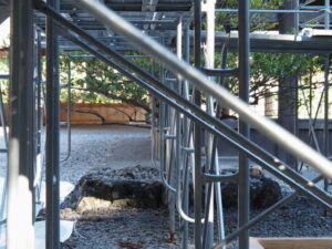 大庭に設営される臨時神札授与所ほか（外宮）