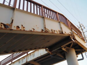 これも修繕?(八間道路の船江一丁目歩道橋)