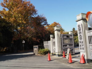 皇學館大学 貞明寮、精華寮付近