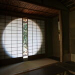 茶室 遺芳庵の「よしの窓」（常照寺）