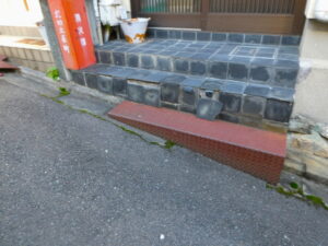 北旧土居町に設置された消火器