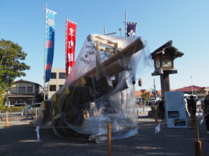 大晦日からの展示のために準備された奉曳車