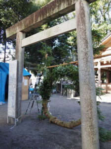 茅の輪が設置される今社（伊勢市宮町）