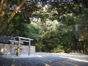 佐美長神社、佐美長御前神社四社（伊雜宮 所管社）