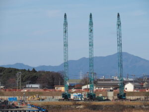 宮川橋架替工事現場（宮川左岸）の遠望